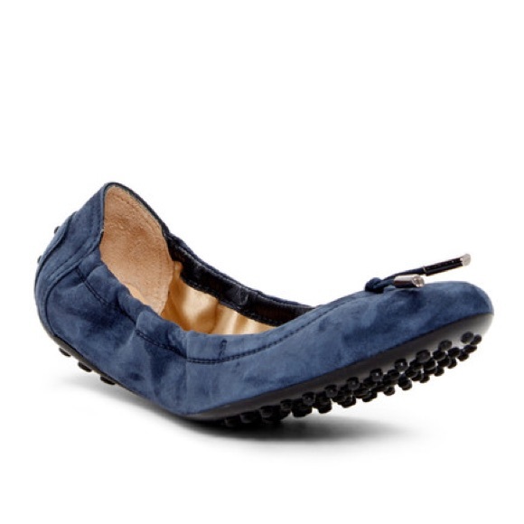 Tod's Shoes - Tod’s Suede Ballet Flat size 38.5